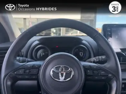 Photo 12 Toyota Yaris  116h Design 5p MC24