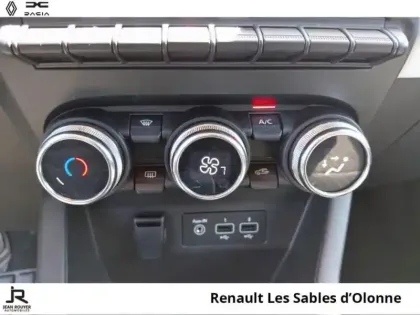 Photo 14 Renault Clio  1.6 E-Tech 145ch full hybrid Evolution