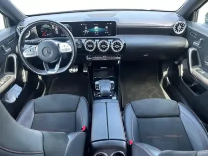 Photo 20 Mercedes Classe A  200 163ch AMG Line 7G-DCT