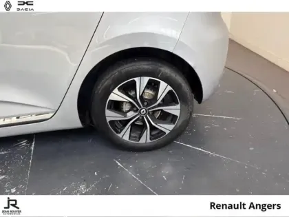 Photo 37 Renault Clio  1.5 Blue dCi 100ch Evolution