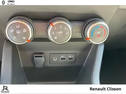 Photo 14 Renault Clio  1.5 Blue dCi 100ch Evolution - 24