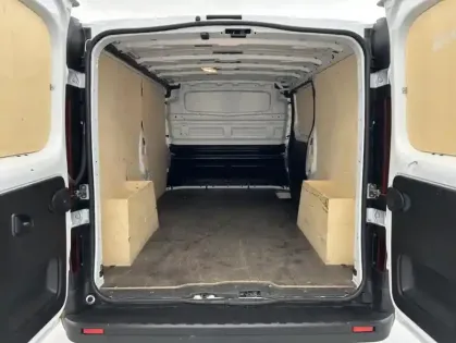 Photo 17 Renault Trafic Fg VUL L2H1 3T 2.0 Blue dCi 130ch Confort + Kit Bois