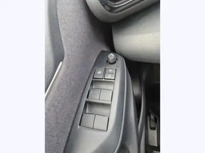 Photo 13 Toyota Yaris Hybride 116h Design