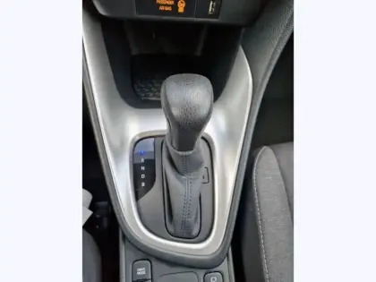 Photo 15 Toyota Yaris Hybride 116h Design