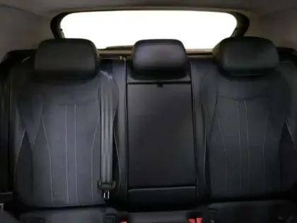 Photo 19 Volkswagen T-roc FL NOUVEAU NF 1.5 ETSI HYBRID 150CH D