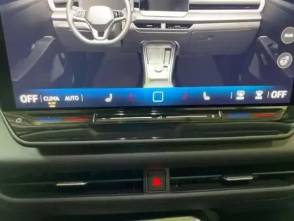 Photo 33 Volkswagen T-roc FL NOUVEAU NF 1.5 ETSI HYBRID 150CH D
