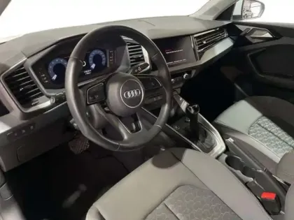 Photo 8 Audi A1 25 TFSI 95 ch S tronic 7 Advanced