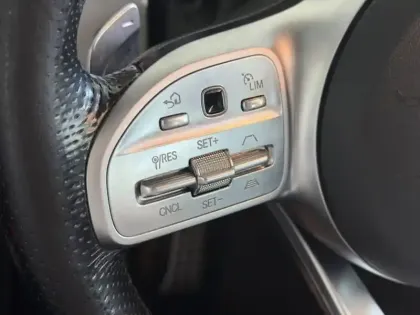 Photo 32 Mercedes GLE 300 d 4MATIC AMG Line