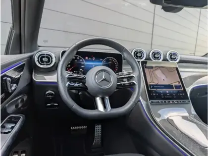 Photo 11 Mercedes GLC 300 e Hybrid EQ 4MATIC 