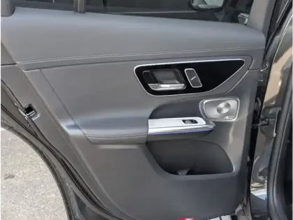 Photo 19 Mercedes GLC 300 e Hybrid EQ 4MATIC 