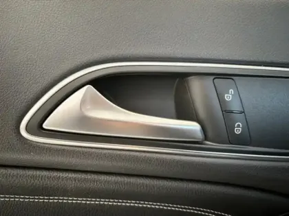Photo 17 Mercedes CLA Shooting Brake  220 d SB Se