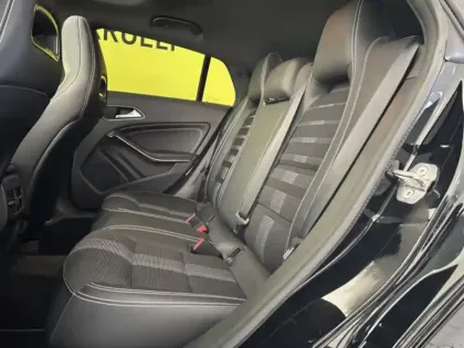 Photo 12 Mercedes CLA Shooting Brake  220 d SB Se