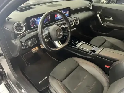 Photo 9 Mercedes Classe A 250 e AMG Line