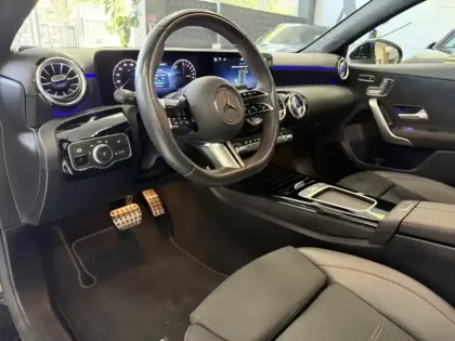 Photo 7 Mercedes Classe A 250 e AMG Line
