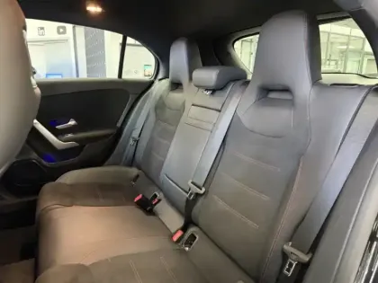 Photo 9 Mercedes Classe A 250 e AMG Line