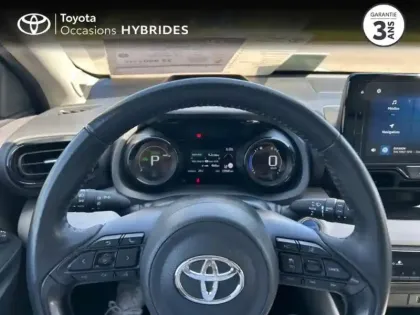 Photo 12 Toyota Yaris  116h Iconic 5p MY22
