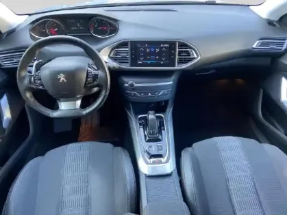 Photo 9 Peugeot 308  1.5 BlueHDi 130ch S&S Allure Business EAT8