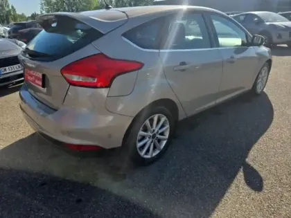 Photo 6 Ford Focus  1.5 TDCi 120ch Stop&Start Titanium