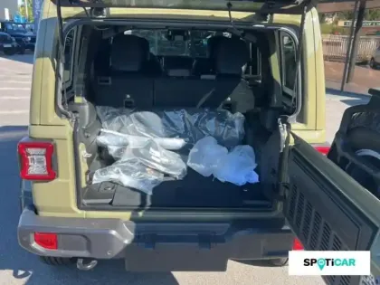 Photo 5 Jeep Wrangler  Unlimited 2.0 T 380ch 4xe Sahara Command Trac