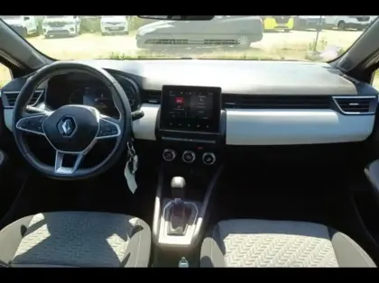 Photo 8 Renault Clio  1.6 E-Tech hybride 140ch Limited -21N