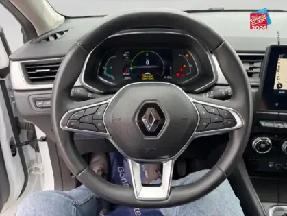 Photo 11 Renault Captur  1.6 E-Tech hybride 145ch Intens -21