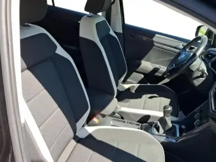 Photo 8 Volkswagen T-roc  1.5 TSI Evo 150ch First Edition