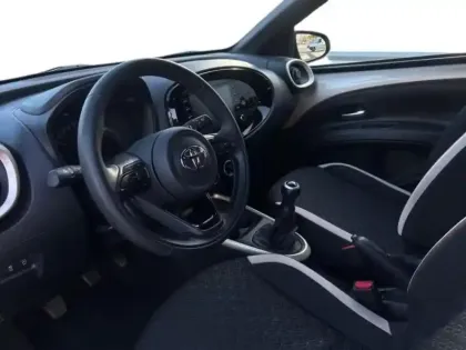 Photo 13 Toyota Aygo  X 1.0 VVT-i 72ch Design MY23