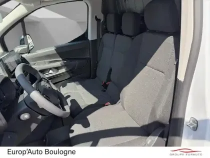 Photo 10 Opel Combo  Cargo M Essence 110ch Pack Premium Connect
