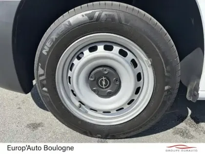 Photo 12 Opel Combo  Cargo M Essence 110ch Pack Premium Connect