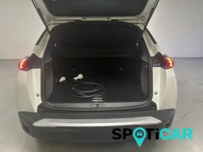 Photo 5 Peugeot 2008  e- 136ch GT