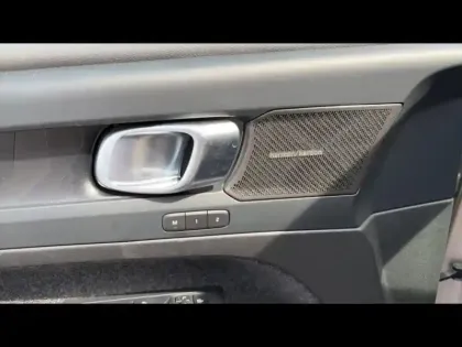 Photo 8 Volvo Xc40  T5 Recharge 180 + 82ch Ultimate DCT 7