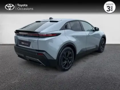 Photo 9 Toyota C-HR + 224ch 77kWh Design Grande Autonomie