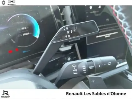 Photo 5 Renault Austral  1.2 E-Tech full hybrid 200ch Iconic esprit Alpine