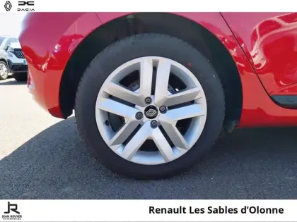 Photo 22 Renault Clio  1.5 Blue dCi 100ch Evolution - 24