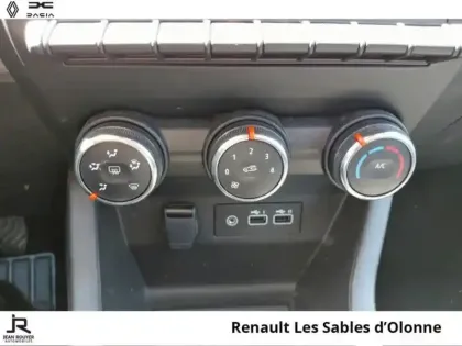 Photo 13 Renault Clio  1.5 Blue dCi 100ch Evolution - 24