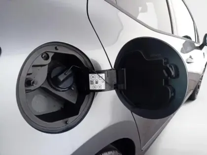 Photo 9 Renault Clio  1.6 E-Tech 145ch full hybrid esprit Alpine - 25
