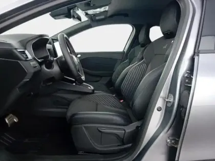 Photo 13 Renault Clio  1.6 E-Tech 145ch full hybrid esprit Alpine - 25