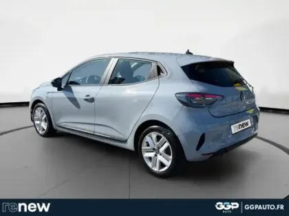 Photo 17 Renault Clio  1.5 dCi 100ch Evolution - 25
