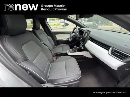 Photo 13 Renault Clio  1.6 E-Tech hybride 145ch Techno