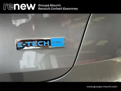 Photo 11 Renault Captur  1.6 E-Tech hybride 145ch Initiale Paris -21B