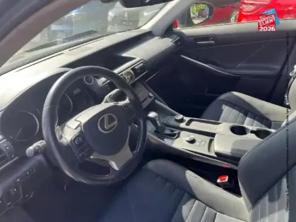 Photo 14 Lexus Is  300h Euro6d-T