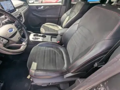 Photo 10 Ford Kuga  2.5 Duratec 190ch FHEV E85 ST-Line X BVA