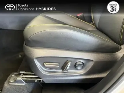 Photo 12 Toyota C-HR  2.0 Hybride 200ch Collection Premiere MY25