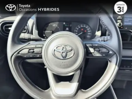 Photo 12 Toyota Yaris  116h Design 5p MC24