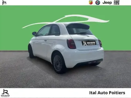 Photo 6 Fiat 500   Icône berline 23,8 kWh
