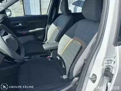 Photo 9 Citroën C3 Aircross  1.2 Hybride 145ch PLUS e-DCS6