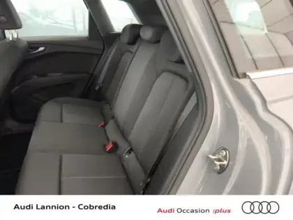 Photo 12 Audi Q4  e-tron 35 e-tron 170ch Edition One