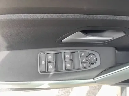 Photo 10 Dacia Duster  Hybrid 155