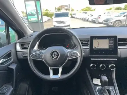 Photo 10 Renault Captur  E-Tech full hybrid 145