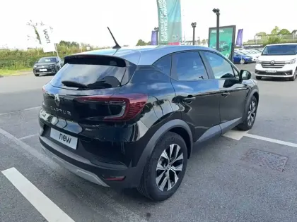 Photo 5 Renault Captur  E-Tech full hybrid 145